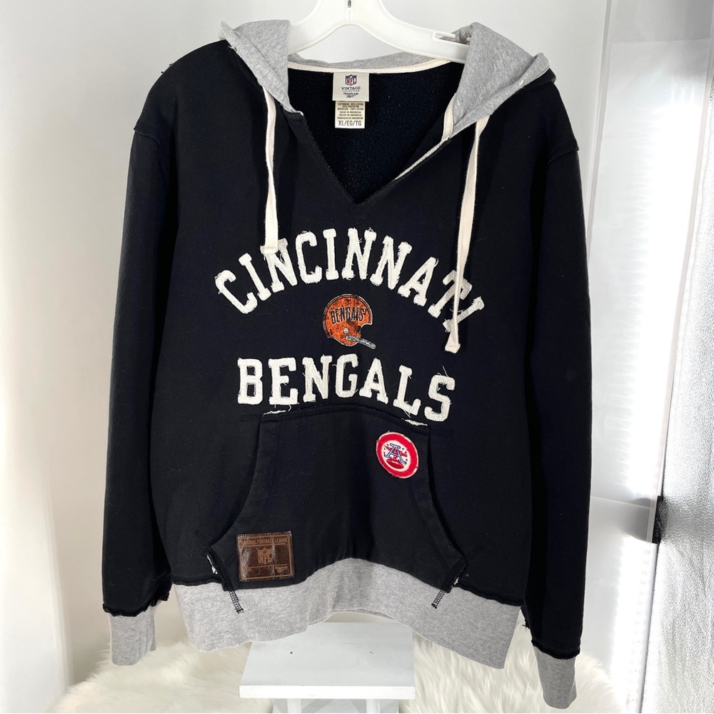 Women’s Cincinnati Bengals NFL Vintage Collection Reebok Black Hoodie